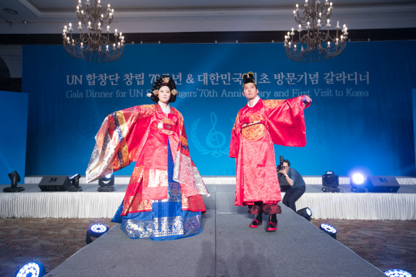 1505380118.jpg